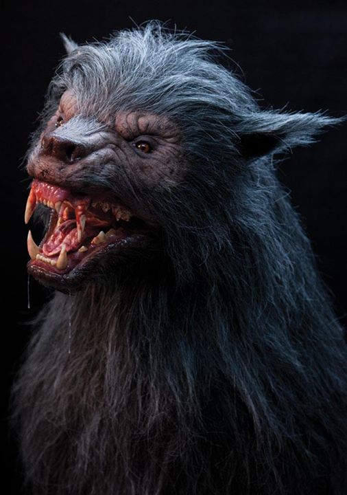 Lobo animatrónico