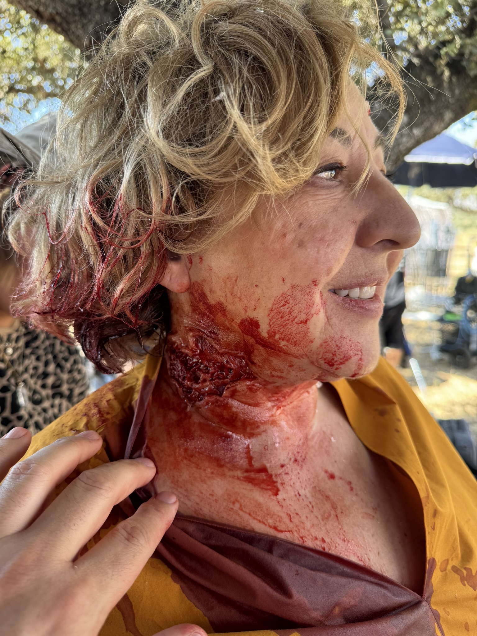 Maquillaje de heridas en rodaje para Día de caza